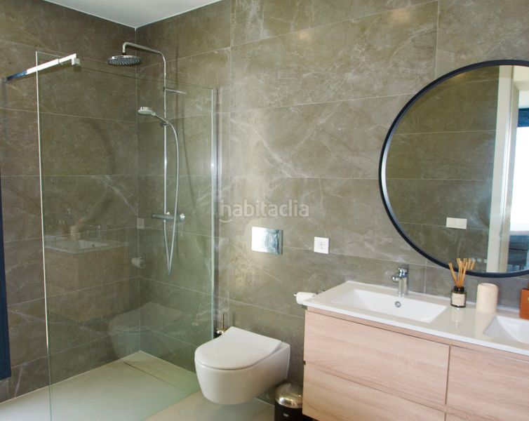 Foto 1bb7bd19-0196-4034-b3f8-f62d795e8771. Xalet amb calefacció aparcament piscina a Finestrat pueblo Finestrat