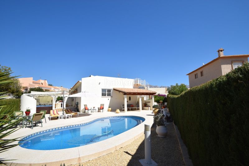 Foto 877c46b4-30e7-4518-953e-5e563658f231. Casa adossada amb aparcament piscina a La Nucia Pueblo Nucia (la)
