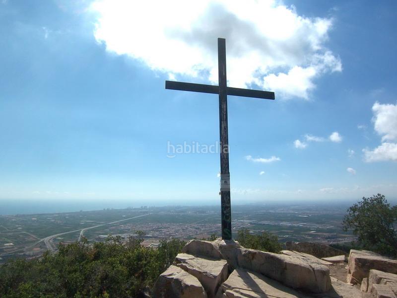 Foto 2f7888bc-17e3-4eb3-b92d-0cbbca9dbd29. Chalet with fireplace parking pool in Centro-El Castillo Sagunt