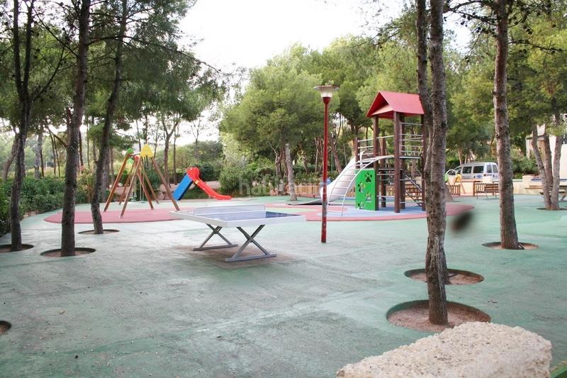 Foto 914e6db1-b198-4c3b-b260-379a3d0f4d9a. Chalet with fireplace parking pool in Centro-El Castillo Sagunt