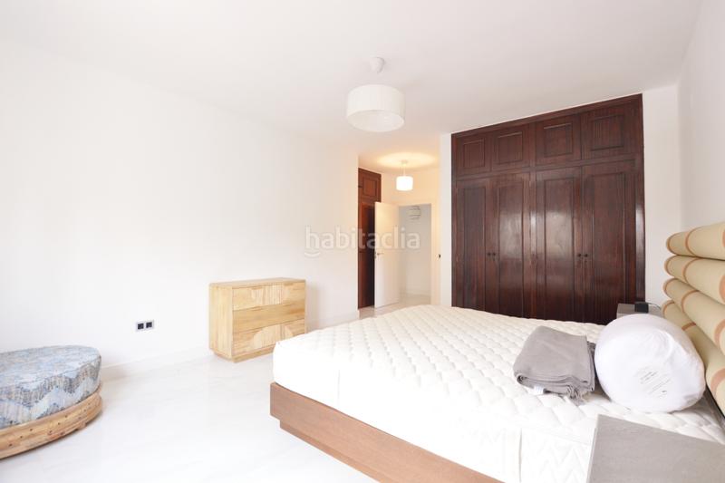 Foto b726d3c0-fccb-4157-8104-2f634ba2c17b. Chalet with fireplace parking pool in Centro-El Castillo Sagunt