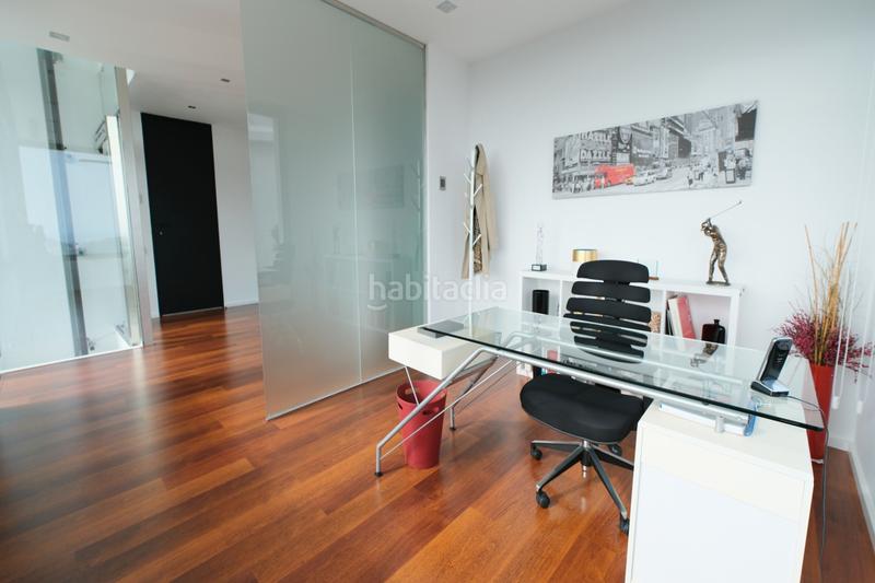 Foto 0c83d09e-bfad-4f6b-bd22-bf93c0f19e22. Chalet  de diseño con excelentes vistas en Centro-El Castillo Sagunt