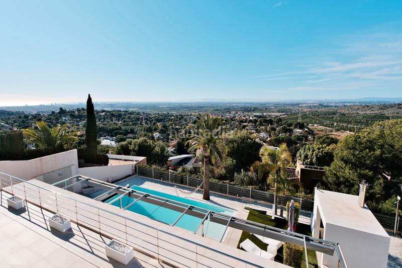 Foto d0353147-130c-45ad-b2f4-bb8ae83b7ad7. Chalet  de diseño con excelentes vistas en Centro-El Castillo Sagunt