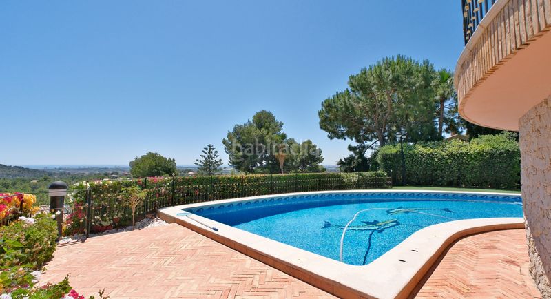 Foto 285ba893-3c0a-424e-bd86-21b134368b2d. Xalet amb xemeneia calefacció aparcament piscina a Sagunt