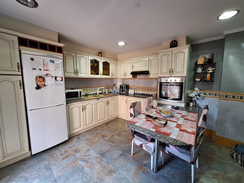 Foto 85ab47a5-787c-48fd-8f3c-3800d84d3d7d. Casa  en El Alborgí Paterna