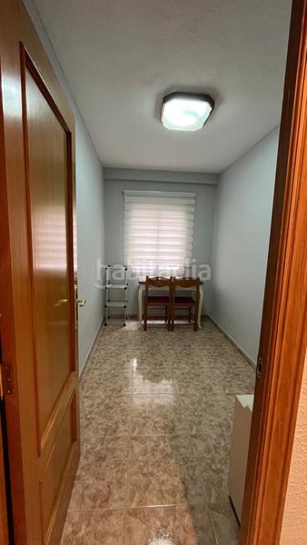 Foto cc359dc9-1b14-49ac-b570-fb5a1e2c9f80. Flat in Torrefiel Valencia