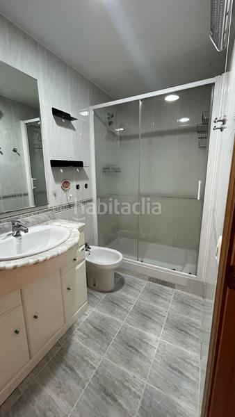 Foto 466e6658-9cea-493a-bade-1dbb84899d61. Pis a Torrefiel Valencia