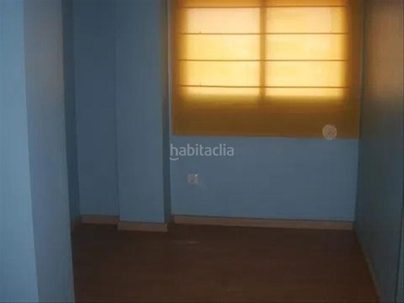 Foto f27faf15-cc2d-49ef-9ee6-a1b787079d14. Pis a Centro Xirivella