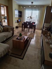 Appartamento in Centro - Ambulatorio. Piso seminuevo en paiporta con balcón tipo terraza