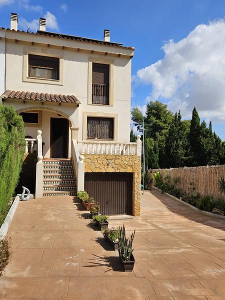 Foto 78b131b4-e0d6-4d29-bb76-3aff288eab29. Reihenhaus in El Vedat - Santa Apolonia Torrent