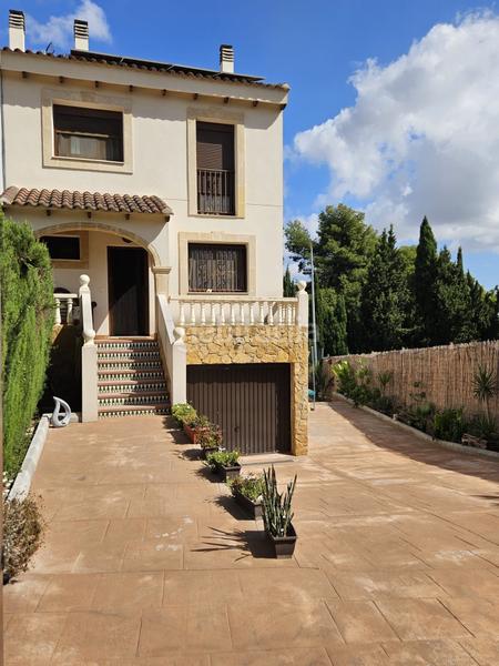 Foto f56dd3bc-2772-4bf0-8747-4a1cd389c097. Reihenhaus in El Vedat - Santa Apolonia Torrent