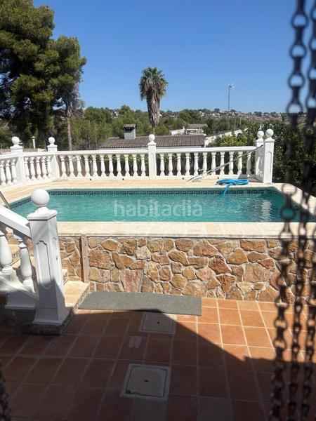 Foto 009e6e09-742c-46b0-ad05-6f76494f85ed. Casa amb piscina a Godelleta