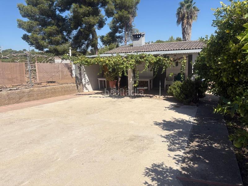 Foto 85e8cfce-eb9e-4b2d-bba1-3c4e8508df74. Casa amb piscina a Godelleta