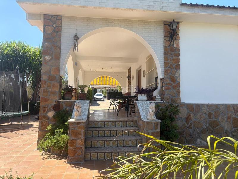 Foto 920588f7-7ae6-46ed-9b51-4edc7fd065d9. Casa amb piscina a Godelleta