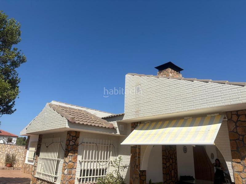 Foto bdc04d69-4446-4049-b8de-45e402936b60. Casa amb piscina a Godelleta