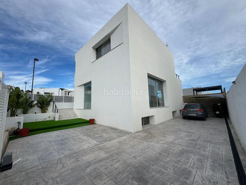 Foto 907bee60-7cd4-4fb9-8d4b-68c596f982db. Rent house with pool in El Vedat - Santa Apolonia Torrent