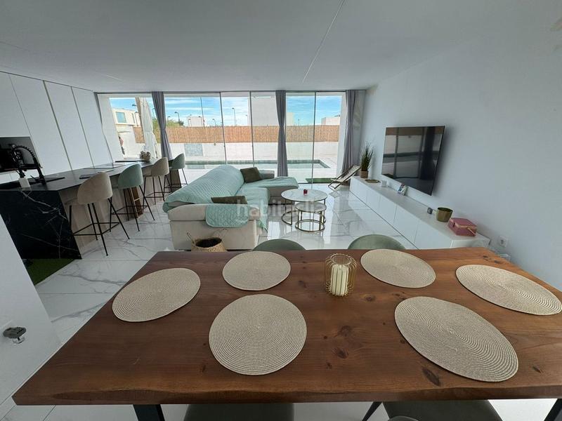 Foto d47f2993-01e7-4813-b64e-6b7dc2dcc779. Rent house with pool in El Vedat - Santa Apolonia Torrent