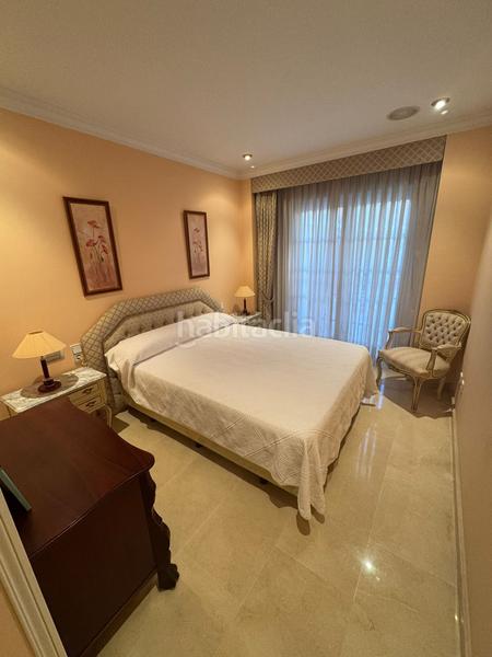 Foto 11dc6e6d-dcc3-47d8-9656-1b943fc4a0e6. Pis a Zona Avenida al Vedat Torrent