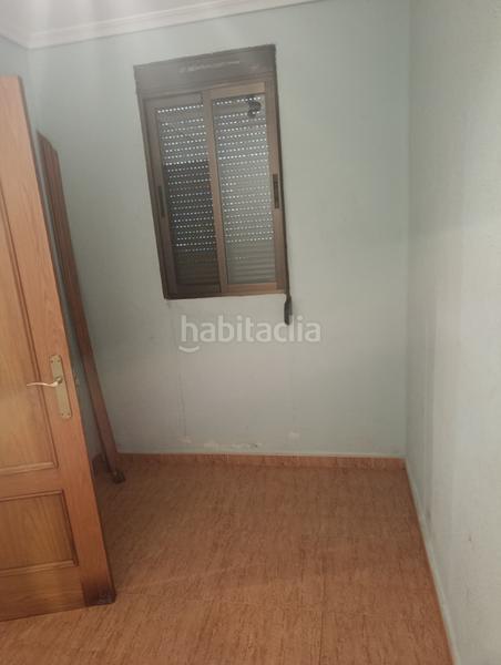 Foto 293dcad9-6ddc-40e0-8fde-52a5d708c6d8. Piso bajo vivienda con reforma y terraza en Torrefiel Valencia