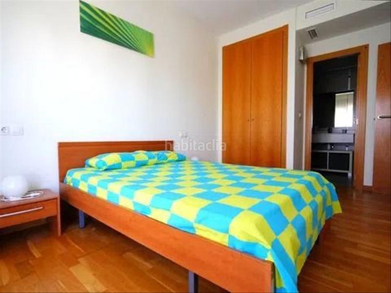 Foto e8efe3dd-3f7c-49eb-bf25-1e93cbb6a6c5. Appartamento con piscina in Parc Central Torrent