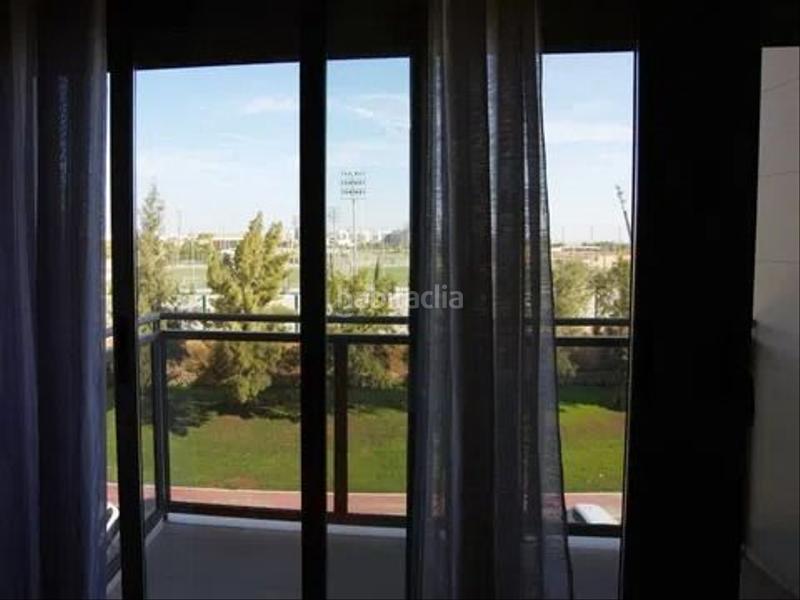 Foto f6ec4237-c9c7-4cc5-877f-716b3f6dcc9a. Appartamento con piscina in Parc Central Torrent