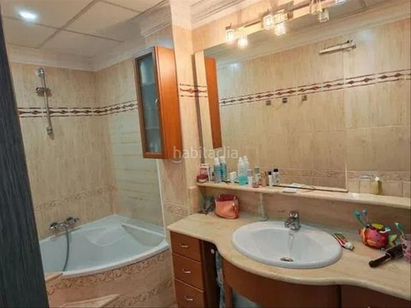 Foto 70bed30e-e06d-4d28-9c84-5142cce3b00c. Piso  a unos pasos del jardin del turia en Les Tendetes - Avenida Burjassot Valencia