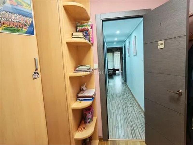 Foto a518ec23-fac9-4fba-b2ff-1f35c314c572. Piso  a unos pasos del jardin del turia en Les Tendetes - Avenida Burjassot Valencia