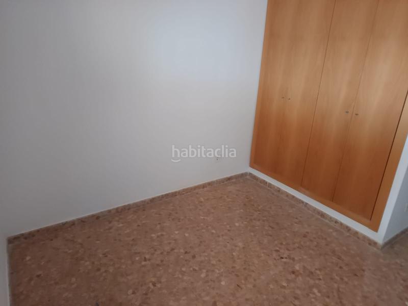 Foto b1eb4c85-8979-457d-a40d-4cda624cd3a2. Appartamento in Polígono Mas del Jutge Torrent