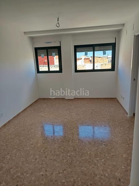 Foto b2ecea24-26fd-4b0d-af02-1eae603aa158. Appartamento in Polígono Mas del Jutge Torrent