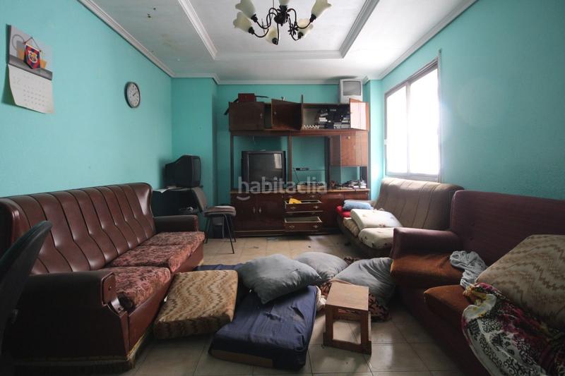 Foto 5538fd29-3e95-49b8-9900-42e839ba38e5. Édifice dans Real de Montroi