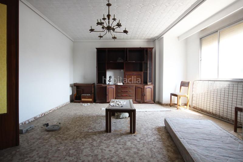 Foto a17afb78-da52-484f-952b-8a6706df1514. Édifice dans Real de Montroi