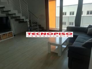 Location Appartement à Polígono del Aeropuerto. J 8645. se alquila apartamento tipo lofft, estudio junto al aero