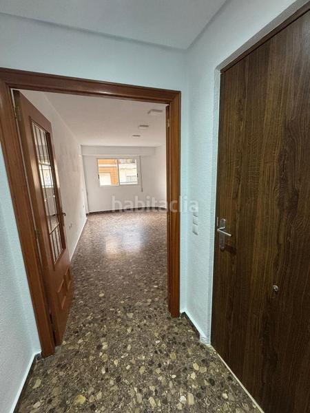 Foto 93a0235e-78e0-405b-a952-e8c9e8715c69. Alquiler apartamento tp 10270 ref . descubre tu nuevo hogar e! disponibilidad inmediata3 planta con ascensor vivienda vacia y cocina con elec en Torrent