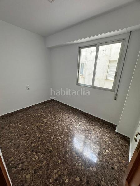 Foto 104b3f50-33e2-412b-8e16-7b9b514affc1. Rent apartment in Zona Avenida al Vedat Torrent