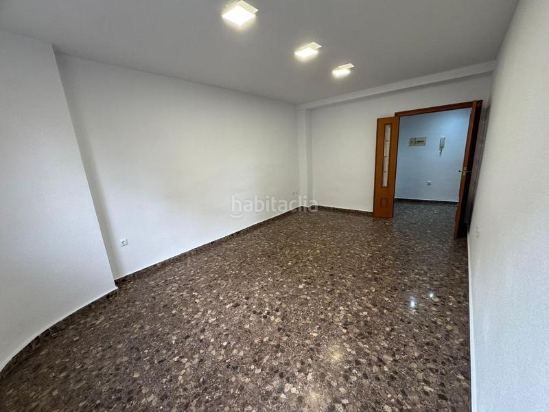 Foto 6d65d9ab-7231-4cd9-9066-9cd6582aa6cd. Rent apartment in Zona Avenida al Vedat Torrent