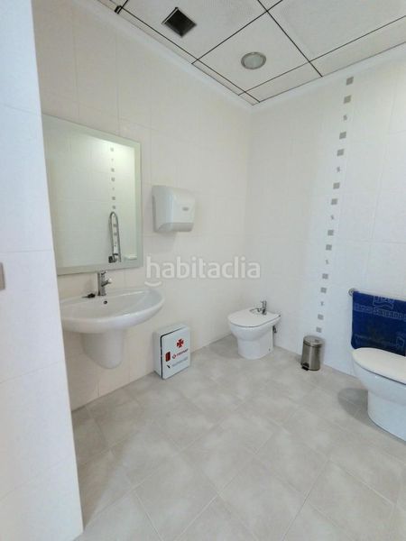 Foto 0c922f7c-31f9-44ab-9401-54545b87ee8d. Local comercial a Catarroja