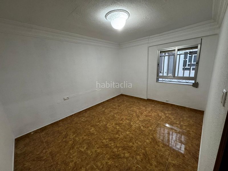 Foto b0c0e4b6-e0b7-4073-944e-e37b9e83a7e7. Apartament a Benetússer
