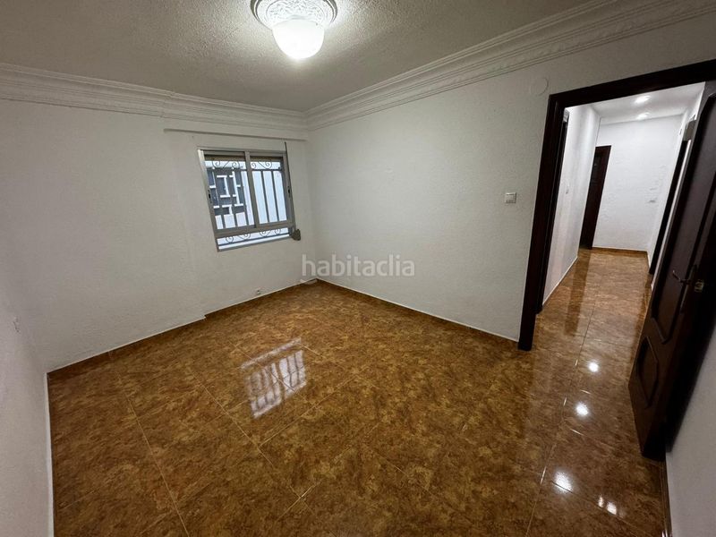 Foto d7f93156-d6c9-42a4-a1d4-fb3f56371037. Apartament a Benetússer