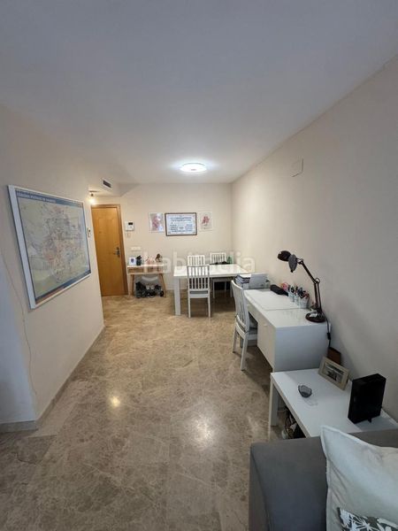 Foto 02f3ce32-1df5-47ec-add1-edb3a6737679. Pis a Plaza Xúquer Paiporta