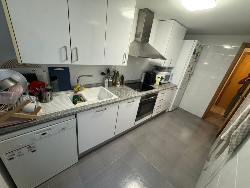 Foto 9edc9ef7-a9c6-4034-bc59-675b3d12e08c. Pis a Plaza Xúquer Paiporta