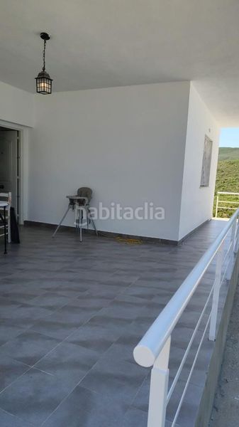 Foto a15c044b-816b-4d00-b3e2-1192dd65a987. Casa amb piscina a Cheste