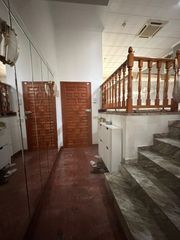 Maison jumelée à Catarroja. Adosado en catarroja alquilado le quedan 4 años contrato,.