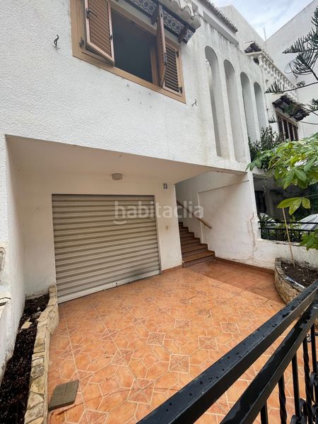 Foto 41be6bb1-844d-42c8-a0dd-4445f494aceb. Casa adossada a Catarroja