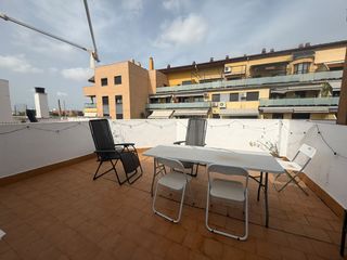 Casa a schiera in Catarroja. Adosado en catarroja alquilado le quedan 4 años contrato,.