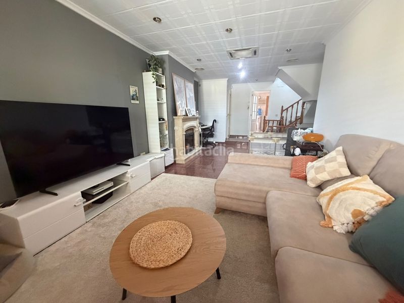 Foto b712e769-5da7-42d9-b48e-88d2df7e88af. Casa adossada a Catarroja