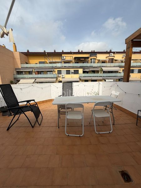 Foto d50e0083-4e97-49cc-b75e-b59d03e48a4f. Casa adossada a Catarroja