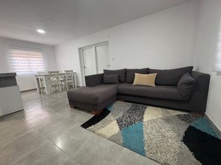 Piccolo appartamento in Catarroja. Planta baja vivienda reformada estilo moderno con muebles y elec