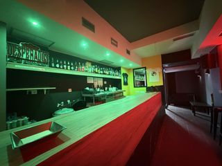 Geschäftsraum in Catarroja. Local reformado e insonarizado a 95 decibelios, de 80 m con barr