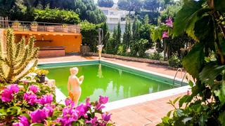Casa a Canyelles. Fabulosa casa de lujo con una gran parcela y doble garaje en cal