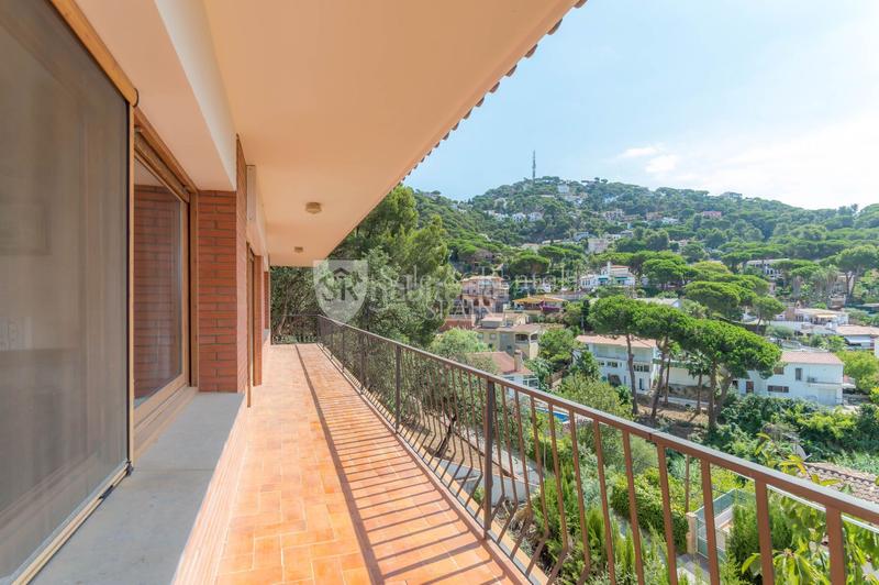 Foto 5da59b15-548c-4227-ac8b-fbb3b054e9d1. Casa fabulosa casa de gran tamaño y con vistas al mar, en Roca Grossa, en Lloret de Mar